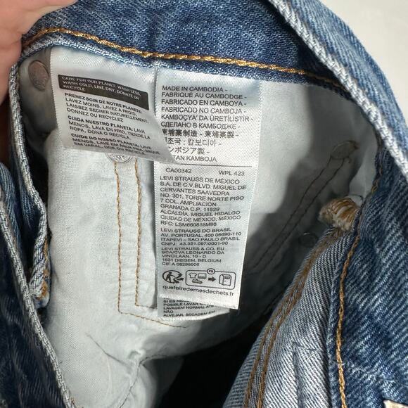 Levi's Women's Medium Wash Middy Straight Single "R" Jeans *ALTERED* Size 31‎ - Picture 5 of 10